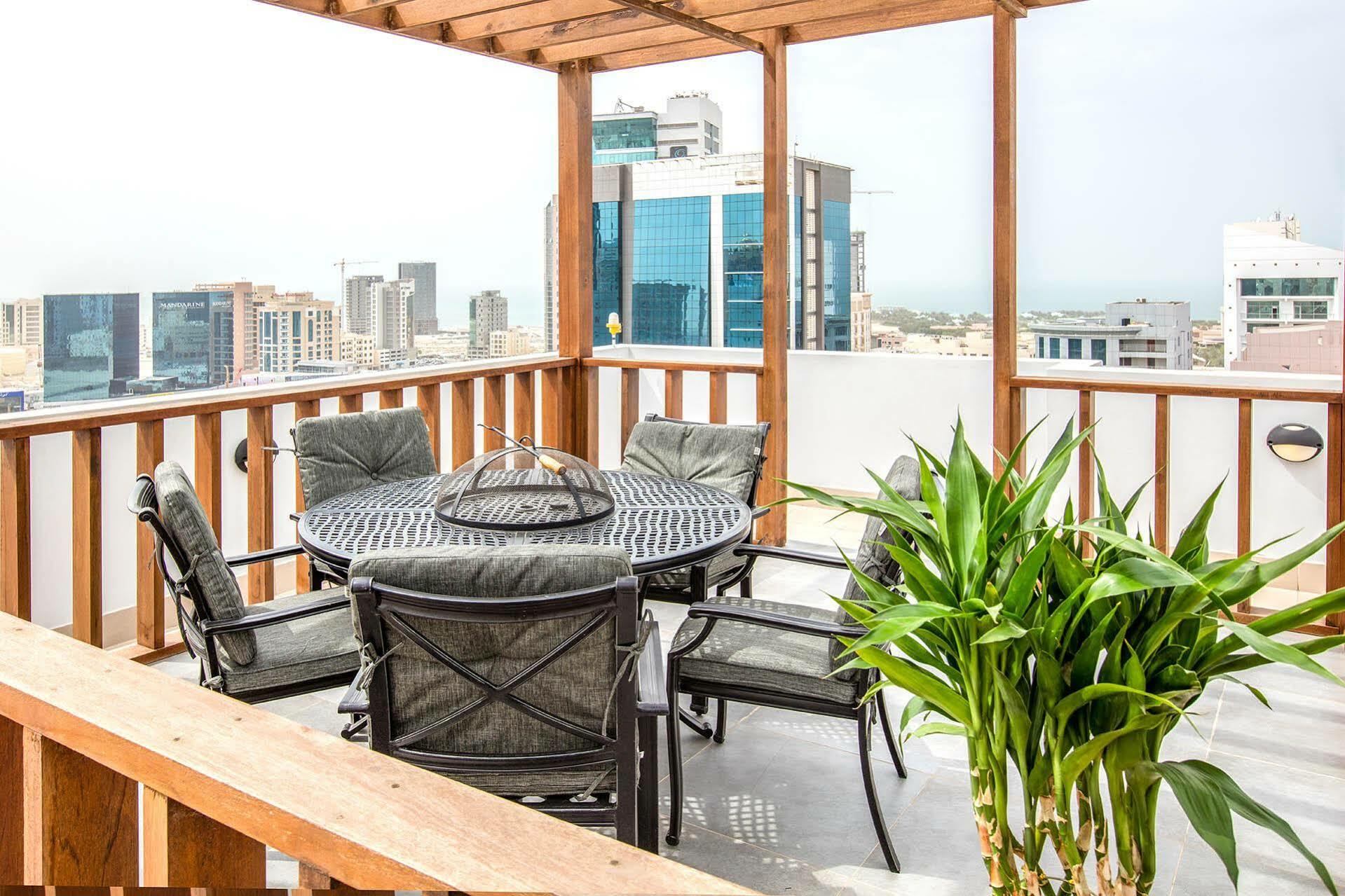 Loumage Suites And Spa Manama Exterior foto